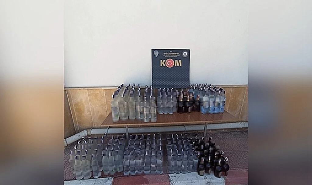 Nazilli’de 248 şişe sahte alkol ele geçirildi