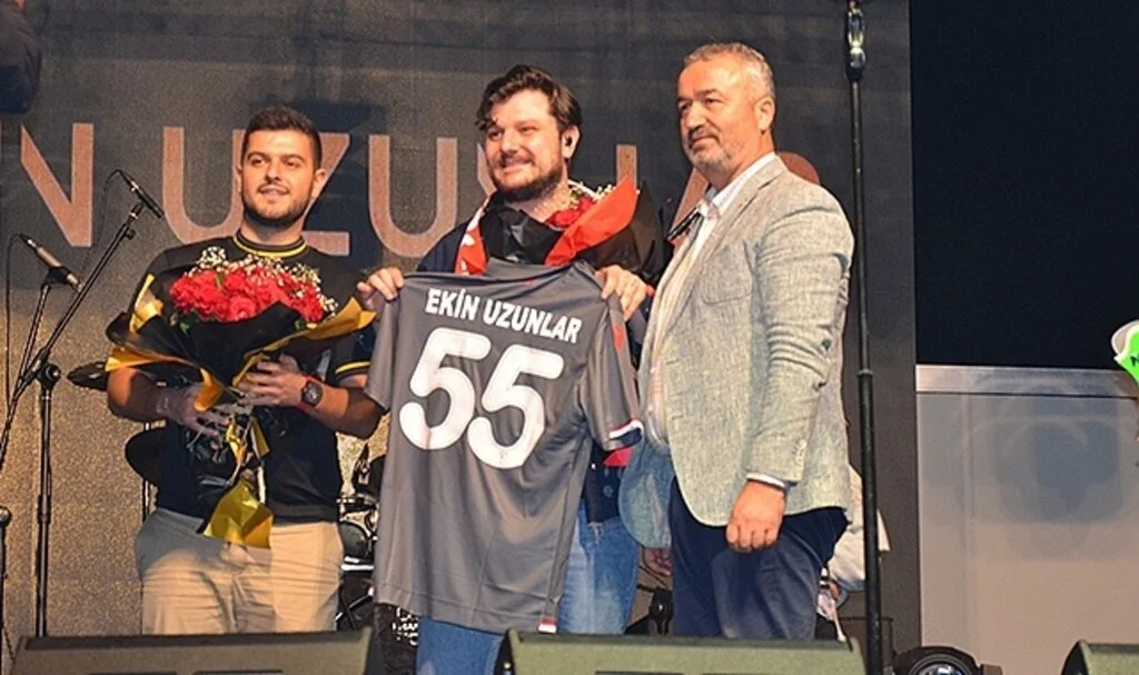  Nebiyan Dağı'nda Ekin Uzunlar rüzgarı esti