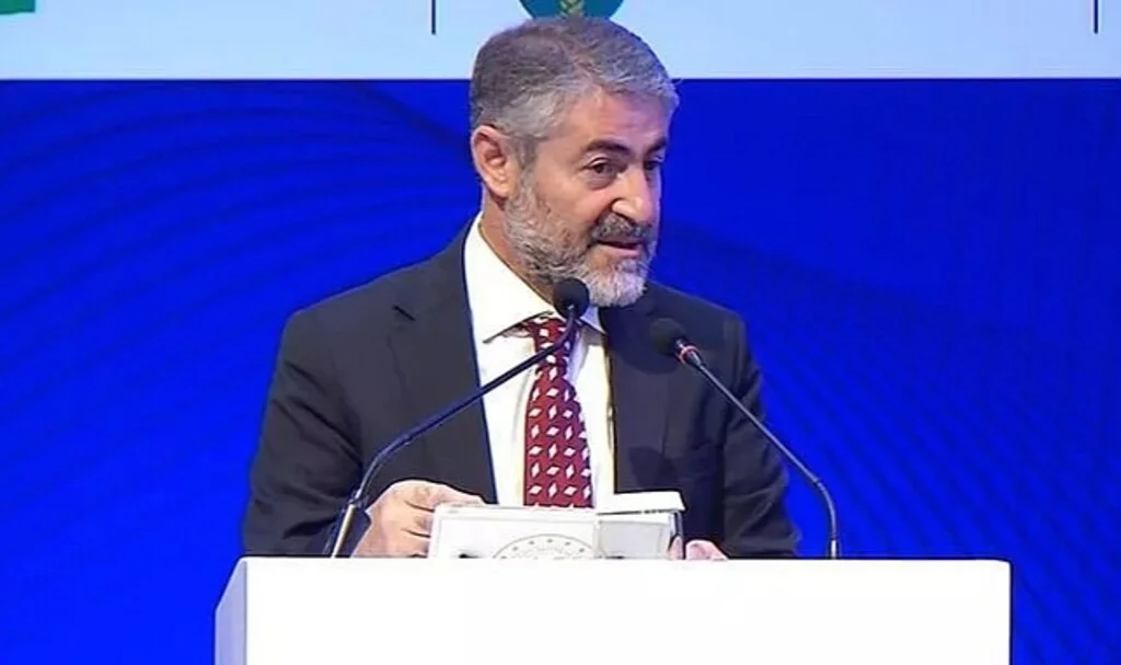 O gazeteciden "Bakan Nebati gidiyor, yerine eski bakan geliyor" iddiası