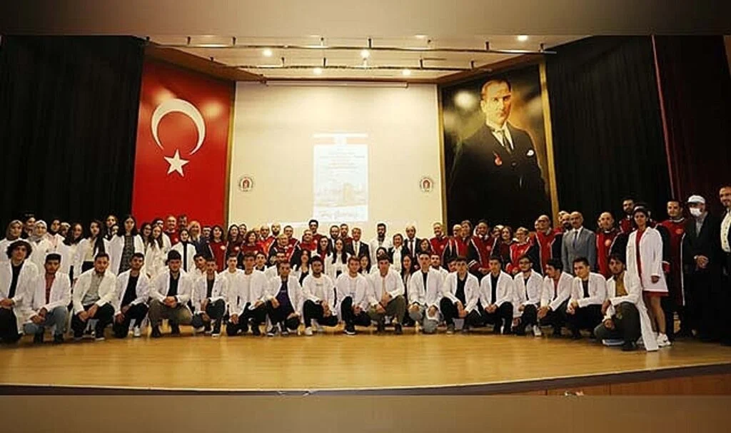 OMÜ'lü tıp öğrencileri yıllar sonra Amasya'da 