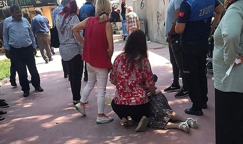 Önlem alınmayan duvardan düşen yaşlı kadın yaralandı