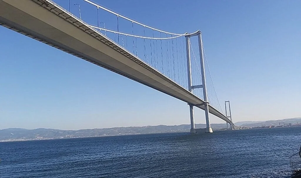 Osmangazi Köprüsü’nden atlayan şahsın arama çalışmaları devam ediyor