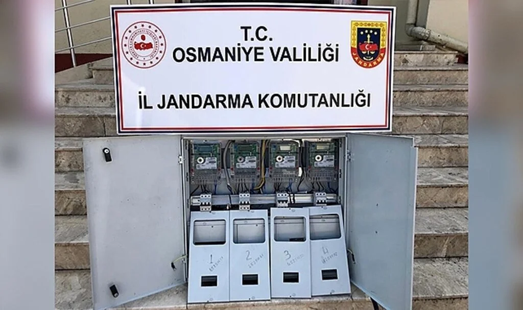 Osmaniye’de elektrik panosu çalan 2 şüpheli yakalandı