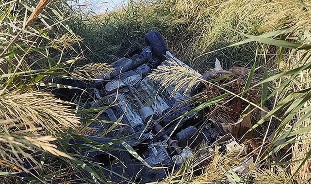 Otomobil şarampole devrildi: 3 yaralı