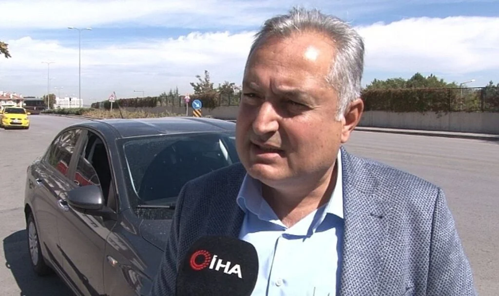 Otomobiline gelen motosiklet cezasıyla neye uğradığını şaşırdı