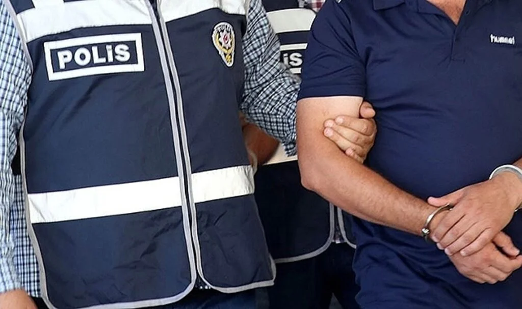 Samsun'da 13 yıl 6 ay 4 gün hapis cezası bulunan firari hükümlü yakalandı