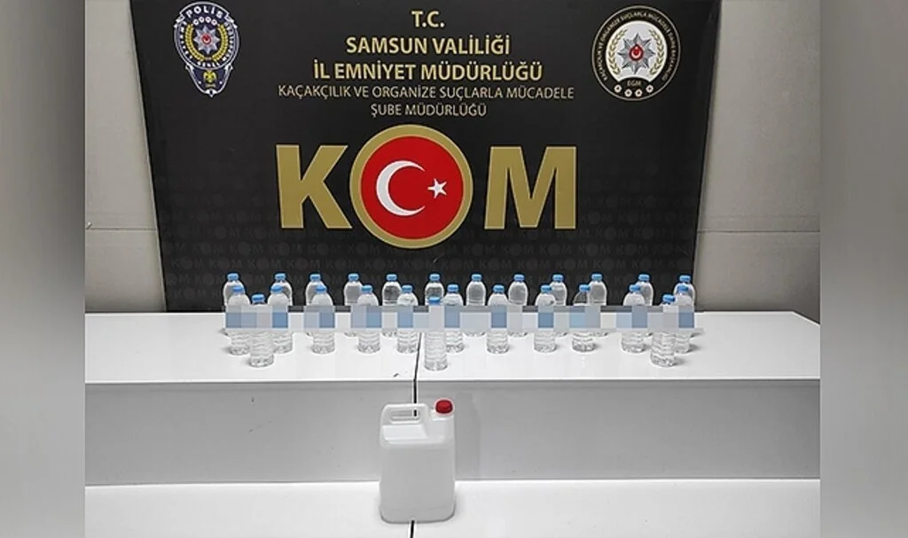 Samsun'da 26 şişe el yapımı içki ve 5 litre etil alkol ele geçirildi