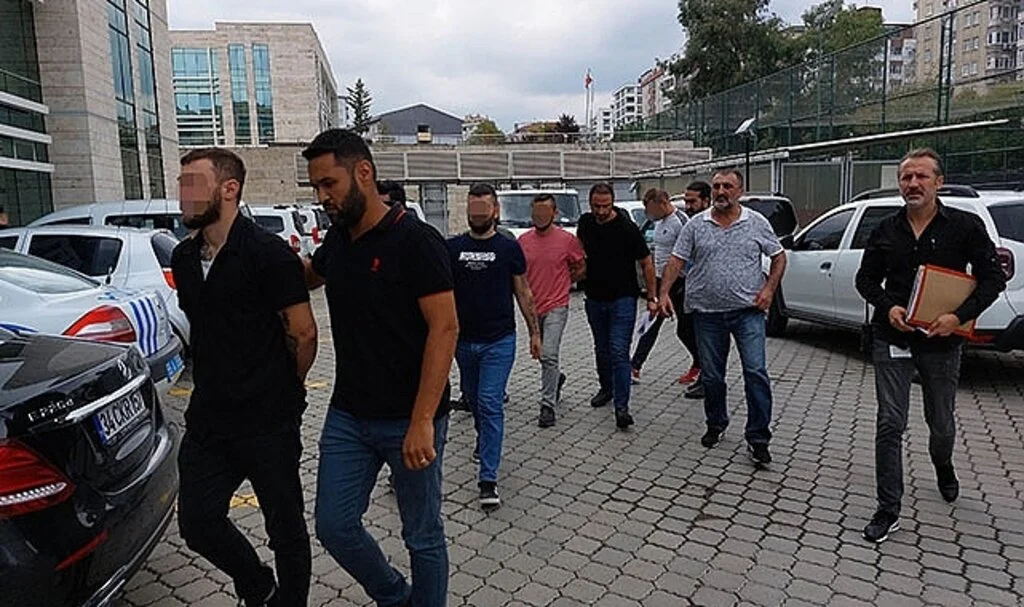 Samsun'da gasp şüphelisi 4 kişi gözaltına alındı