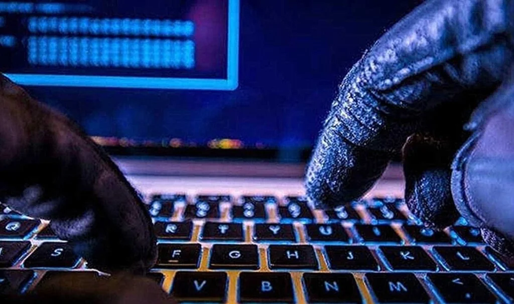 Samsun'da internetten araç kiralamaya kalktı, 4 bin 410 lira dolandırıldı