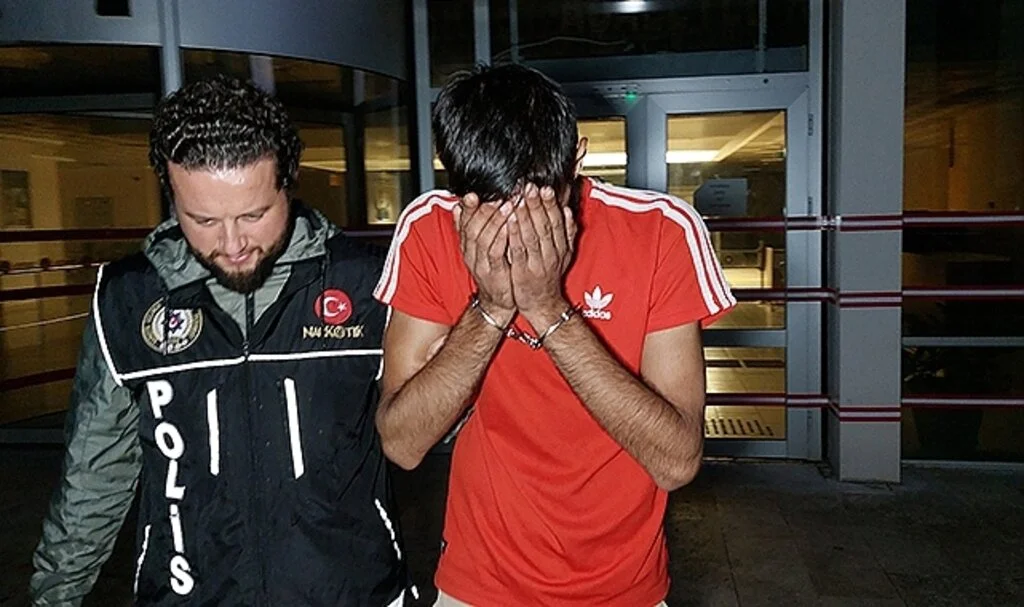 Samsun'da takside uyuşturucuyla yakalanan şüpheli tutuklandı