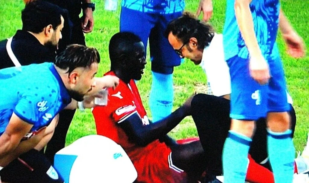 Samsunspor'un yıldızı Fofana şovunu yaptı, sakatlandı