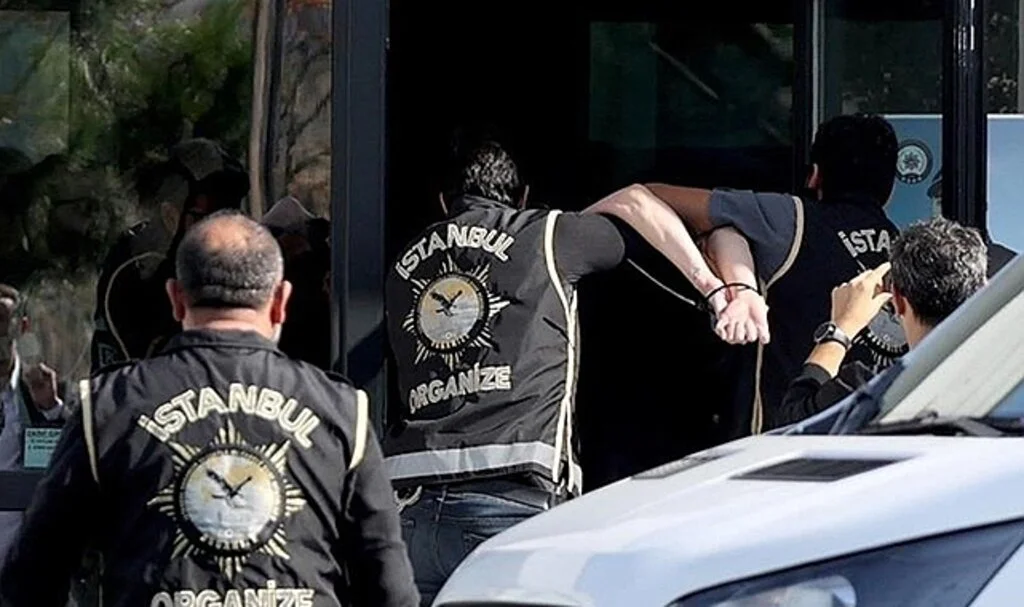 Sedat Peker suç örgütü üyesi Emre Olur tutuklanması talebiyle hakimliğe sevk edildi