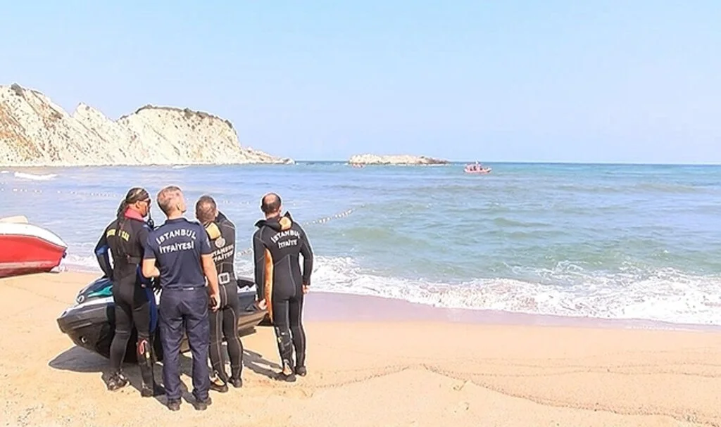 Şile’de denize giren iki genç, dalgalara kapılarak boğuldu