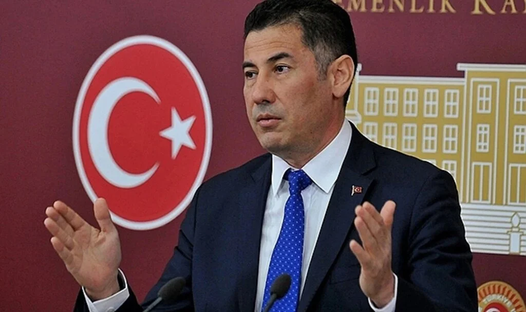 Sinan Oğan Cumhurbaşkanı adaylığını sosyal medyadan duyurdu