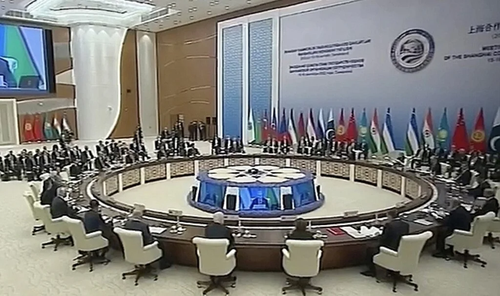 ŞİÖ Zirvesi Özbekistan’ın Semerkant şehrinde başladı