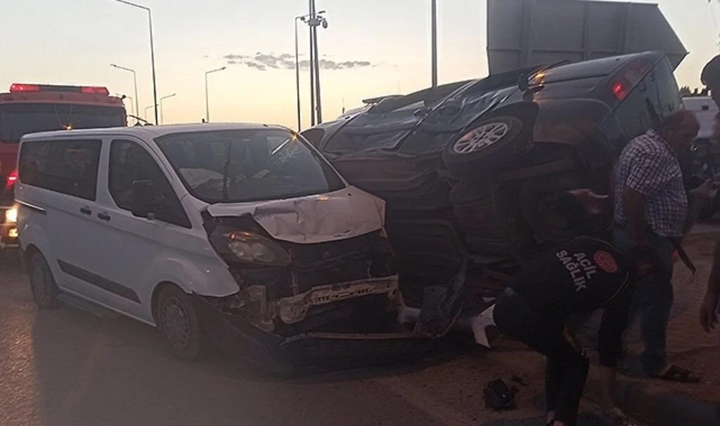 Sivas’ta trafik kazası: 3 yaralı