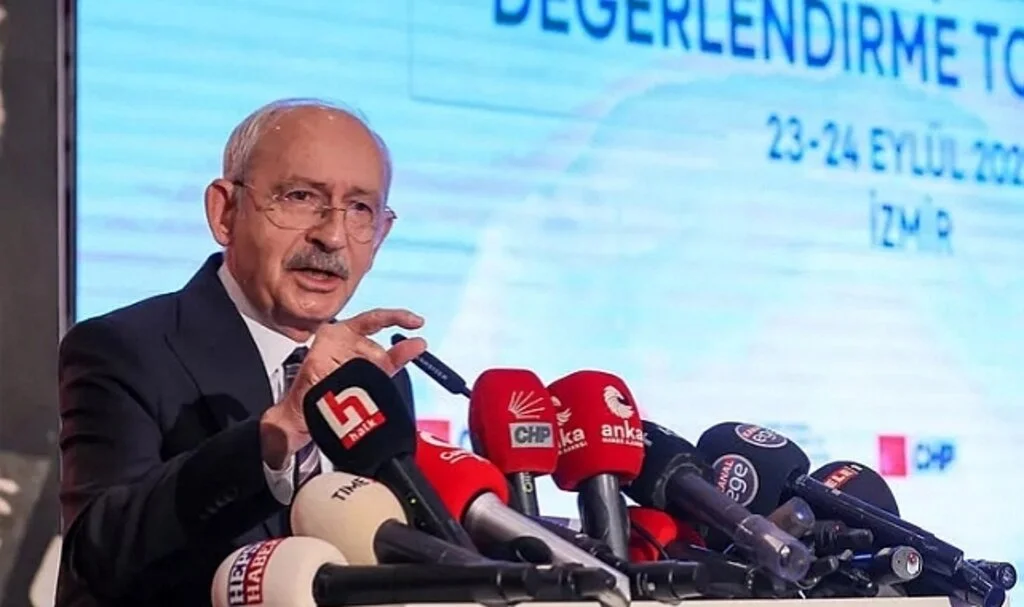 Siyaset gündemi Kılıçdaroğlu'nun sözlerini konuşurken ihracı istenen isimden destek geldi: Yanınızdayım
