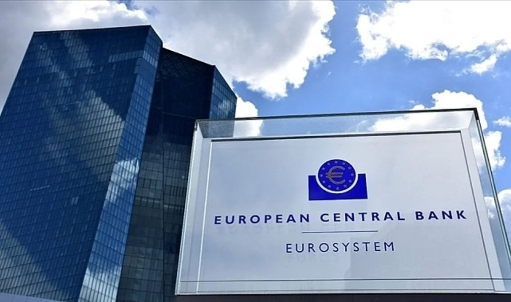 Son Dakika... Avrupa Merkez Bankası 24 yıl aradan sonra faiz yükseltti 