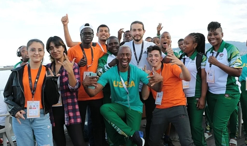 Sporcular Samsun'um 1 Gemisi İle Sahil Turu Attılar