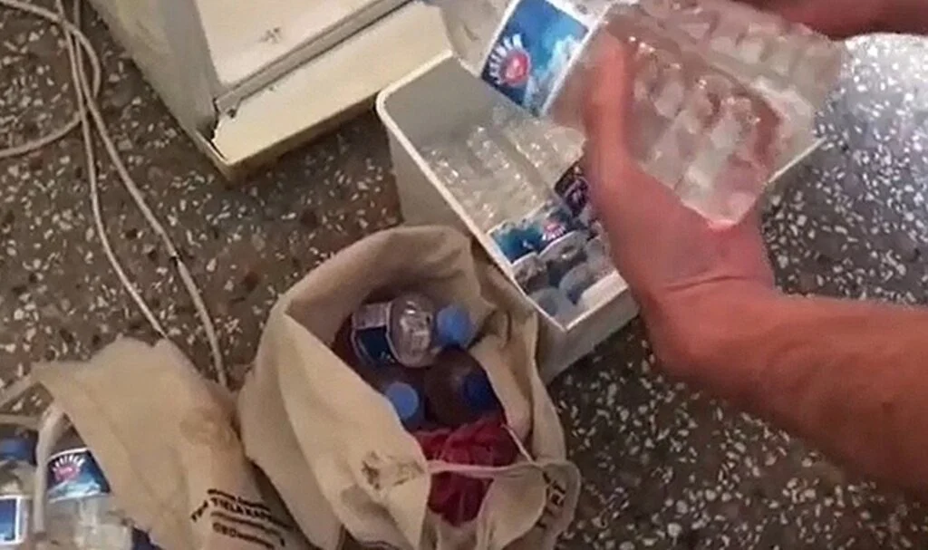 Su şişesinde kaçak içki ticaretine polis darbesi