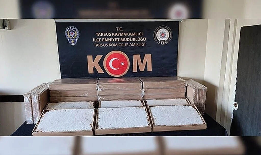 Tarsus'ta 100 bin doldurulmuş makaron ele geçirildi