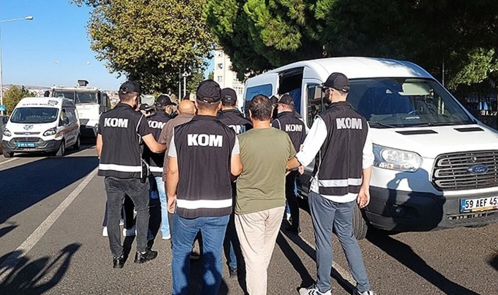 Tekirdağ merkezli 3 ildeki silah operasyonunda 6 tutuklama