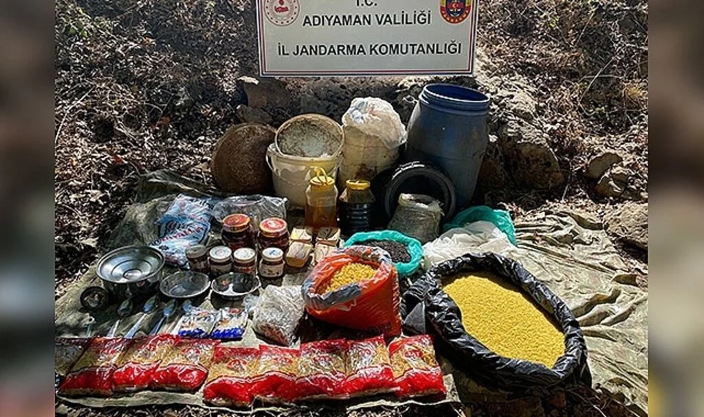 Terör örgütüne ait yaşam malzemeleri ele geçirildi