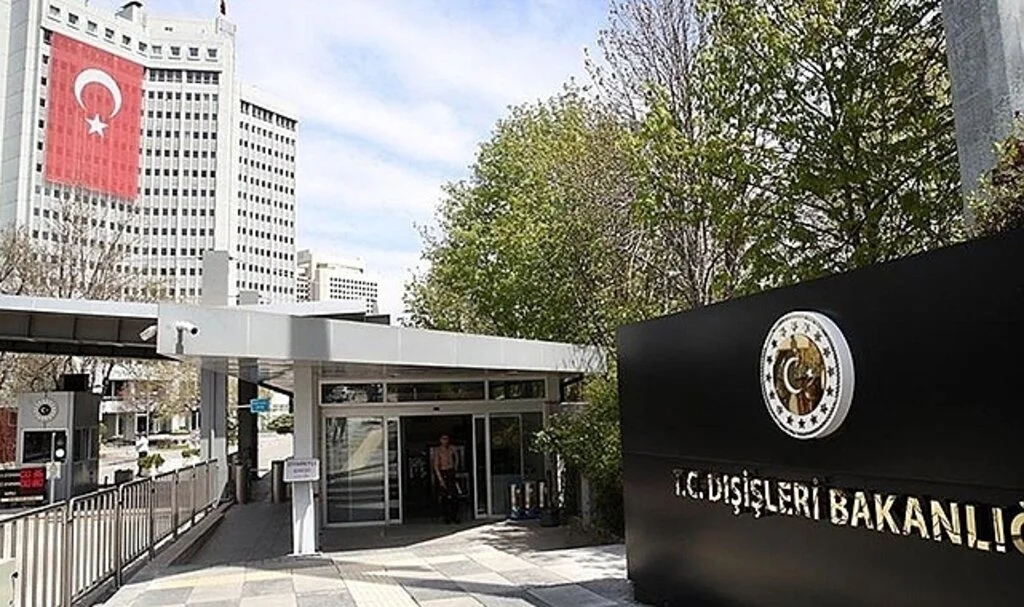 Türkiye'den İskeçe Milletvekili Zeybek'in ölümle tehdit edilmesine tepki