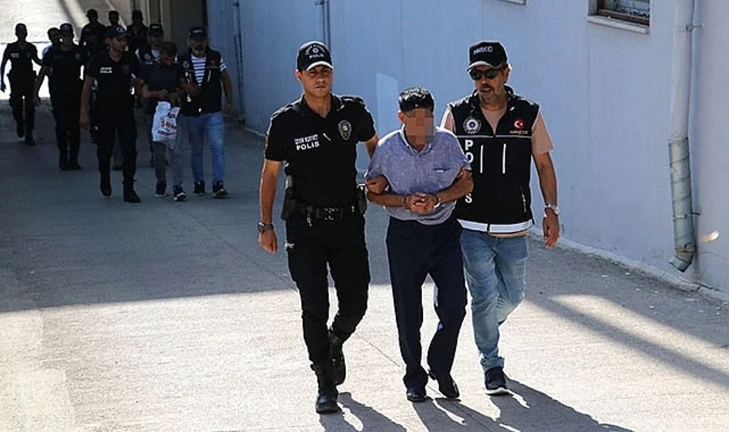Uyuşturucu operasyonunda 8 zanlı tutuklandı