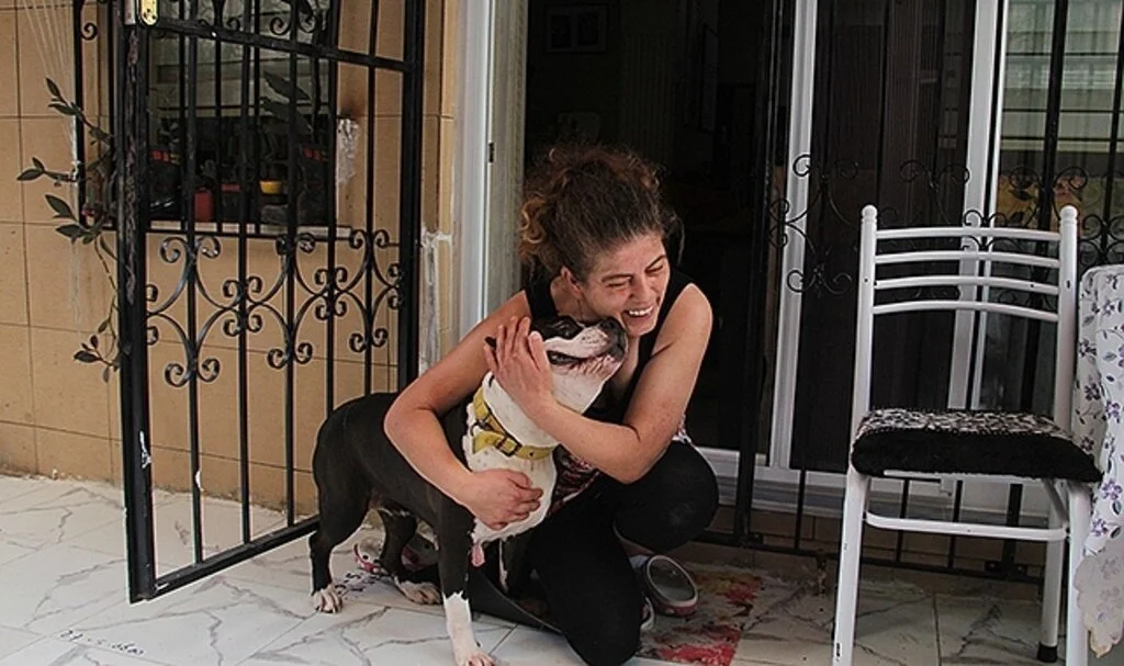 Uyutulmak istenen köpeğe kıyamadı, komşusuyla karakolluk oldu