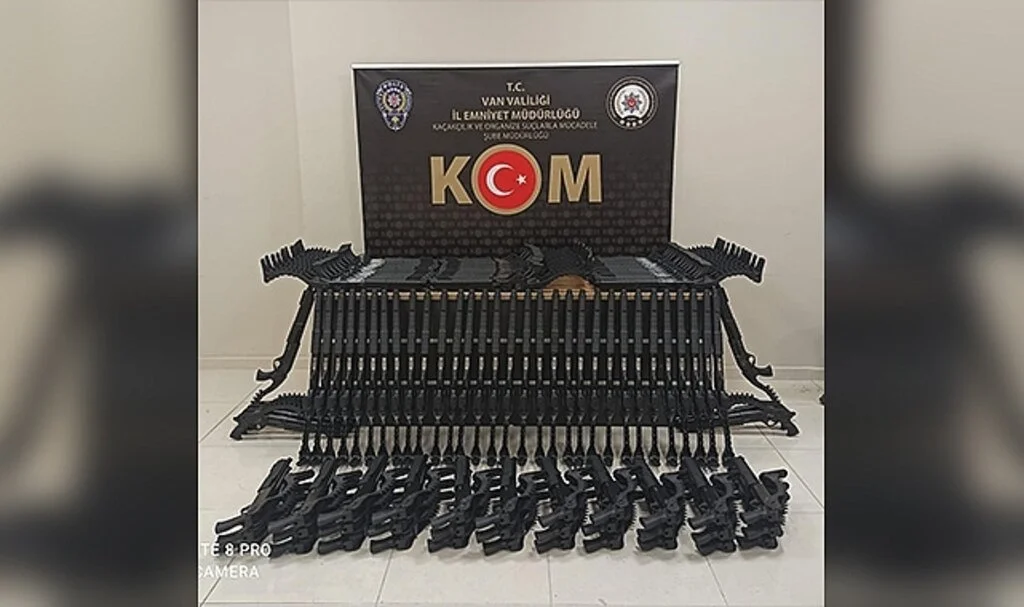 Van’da gümrük kaçakçılığı operasyonu