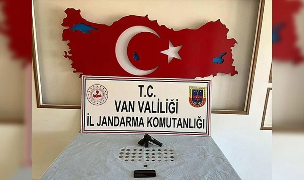 Van’da internetten tarihi eser satmaya çalışan kişi yakalandı