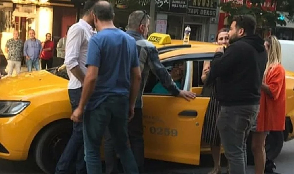 Yol verme tartışmasında taksi sürücüsü darp edildi