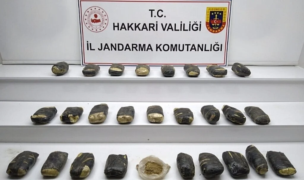 Yüksekova ve Derecik'te uyuşturucu operasyonu