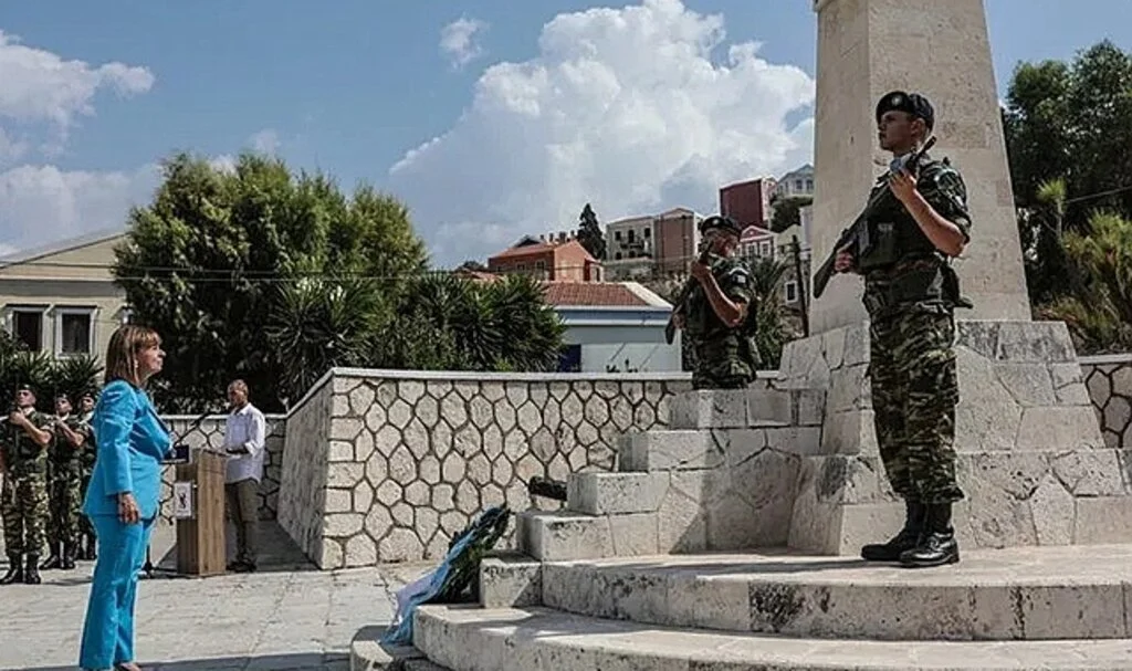 Yunanistan Cumhurbaşkanı, Meis Adası'nı ziyaret etti! Dikkat çeken fotoğraflar