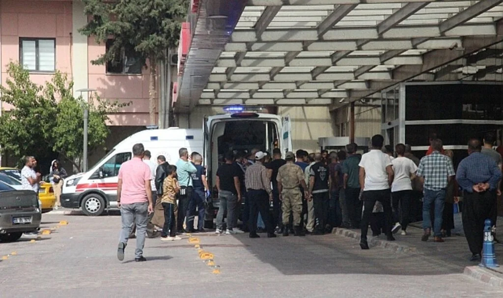 Zeytin Dalı Harekat bölgesinde TSK unsurlarına saldırı: 3 yaralı