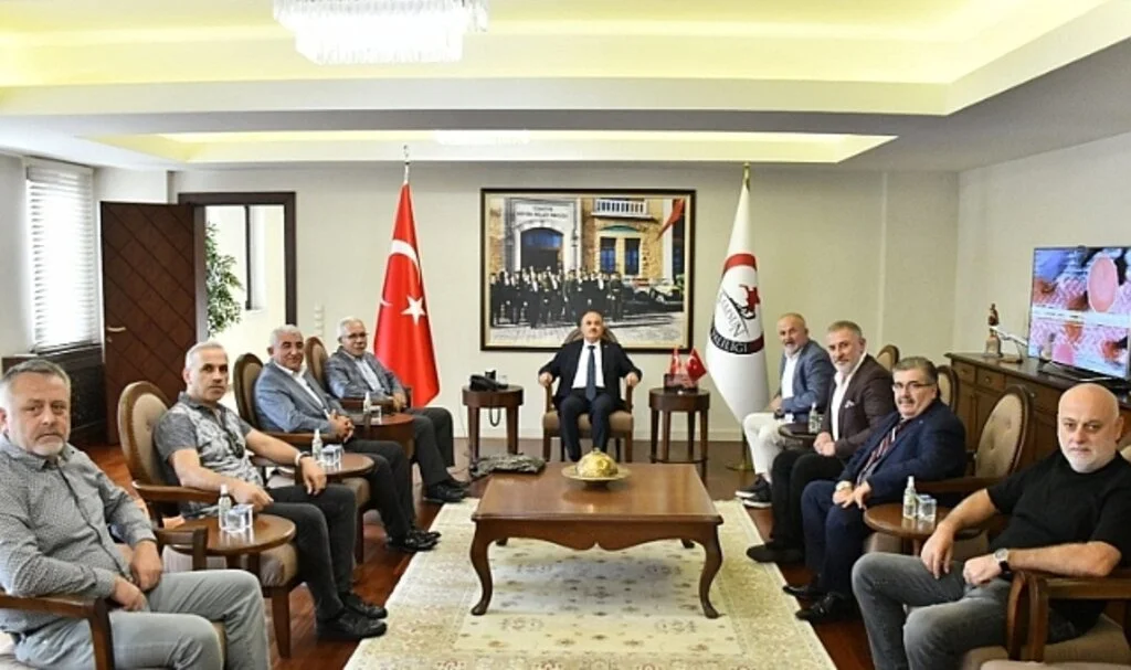 Zeytinlikspor'dan Samsun Valisi Zülkif Dağlı'ya ziyaret