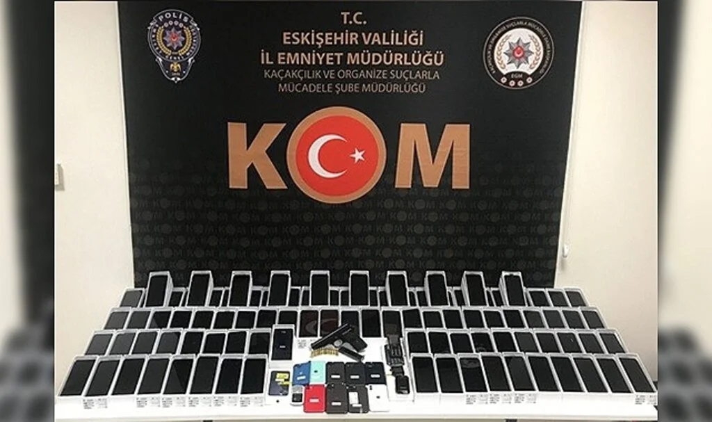 172 adet gümrük kaçağı cep telefonu ele geçirildi