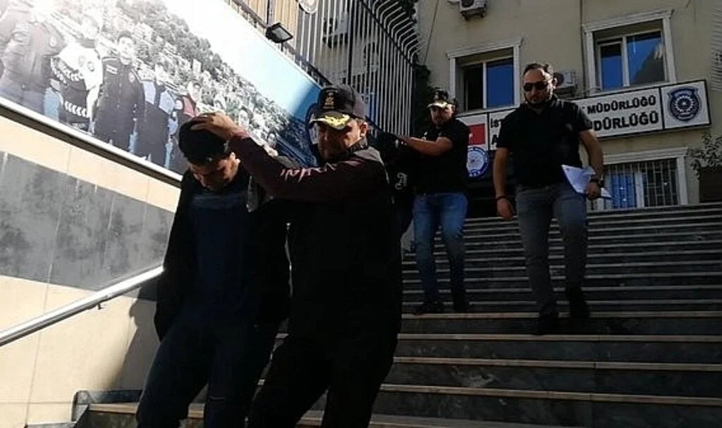 2 milyon lirası dolandırılan yaşlı kadın torunlarına anlatınca gerçeği anladı