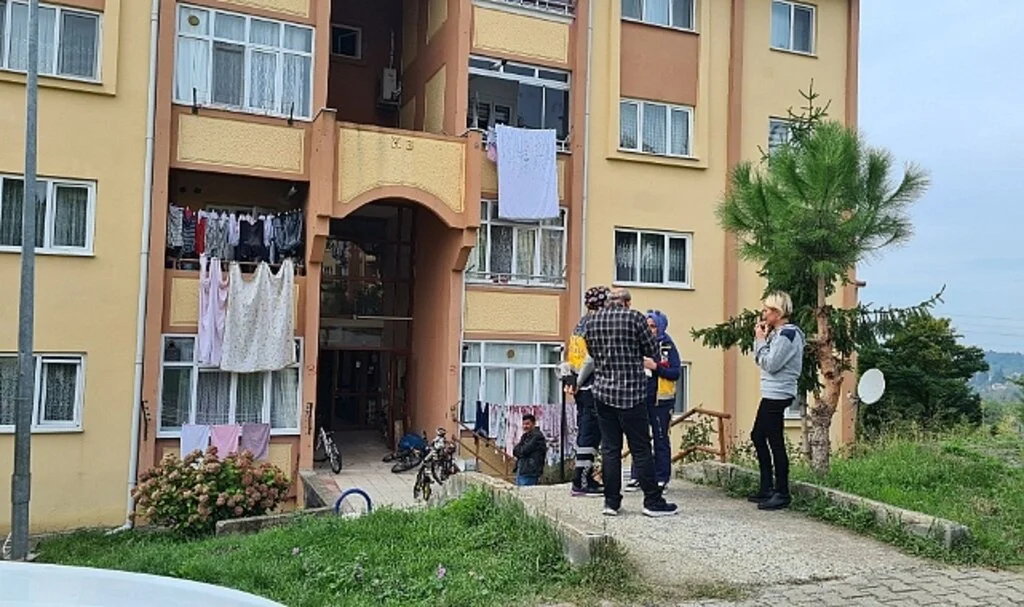 3 gündür haber alınamayan adam evinde ölü bulundu