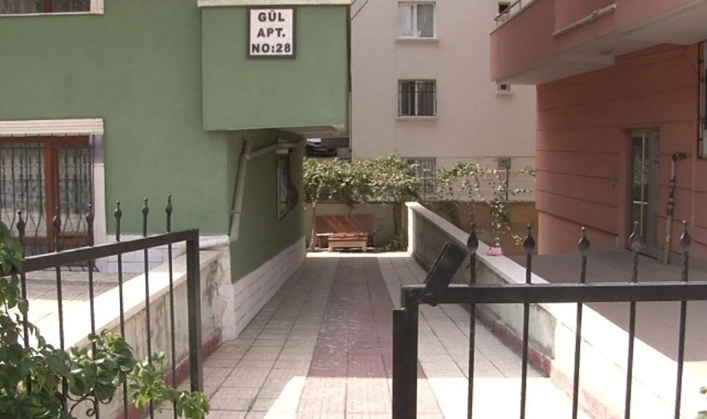 37 yaş küçük eşini öldüren şahsın evinden 7 av tüfeği çıktı