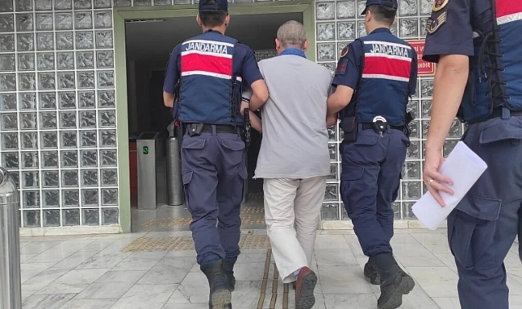 7 yıl hapis cezasına çarptırılan firari FETÖ üyesi yakalandı