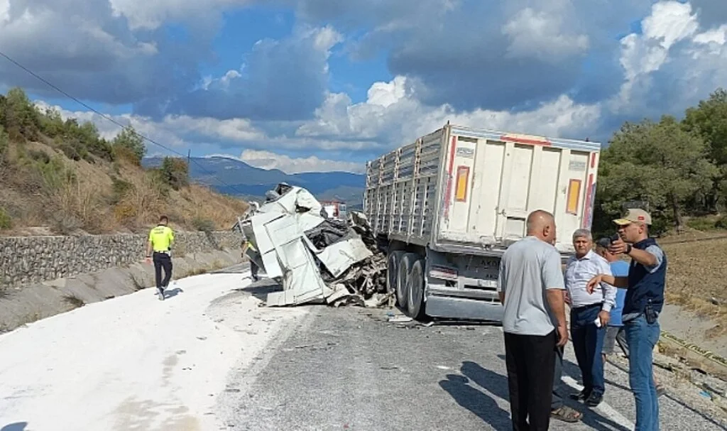 Adana’da trafik kazası: 3 ölü