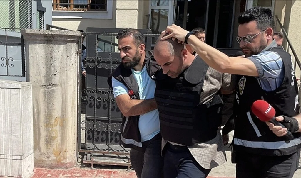 Adapazarı HEM Müdürü ağabeyini öldüren sanığa ağırlaştırılmış müebbet hapis istemi