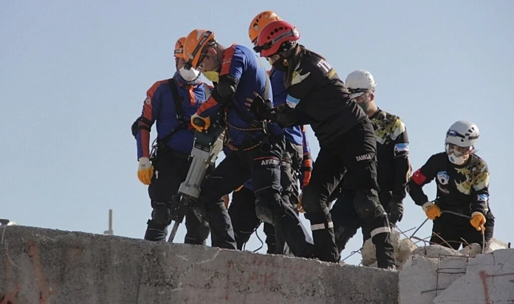 AFAD’dan İzmir’de bin 200 kişilik dev tatbikat