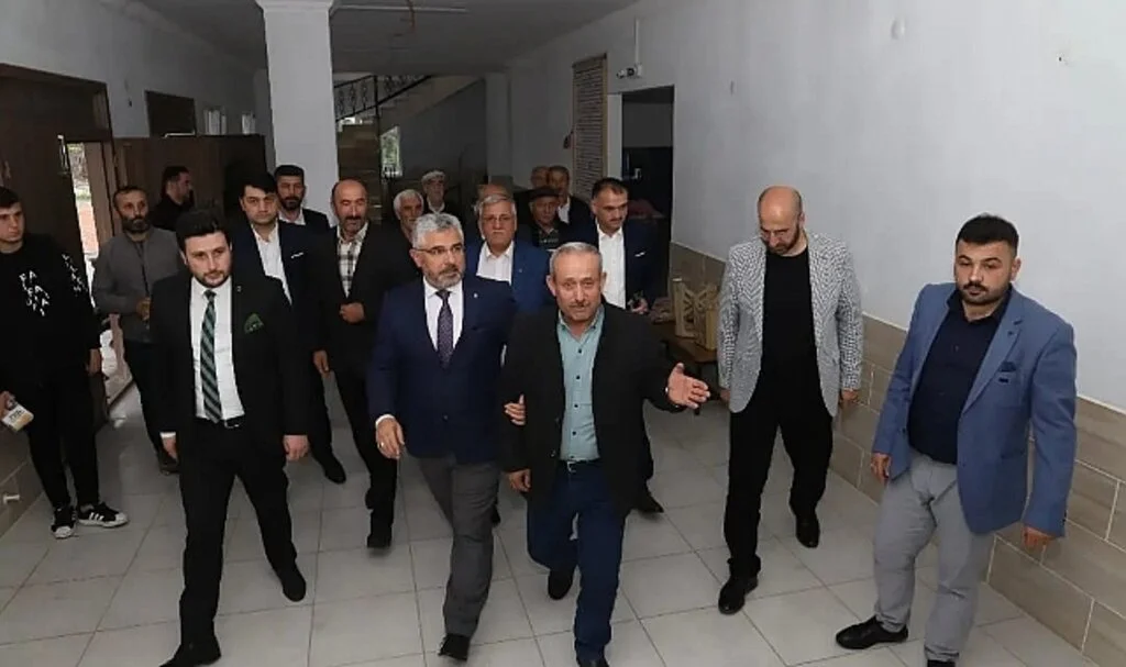 AK Parti İl Başkanı Ersan Aksu 'AK Parti milletin  partisidir'