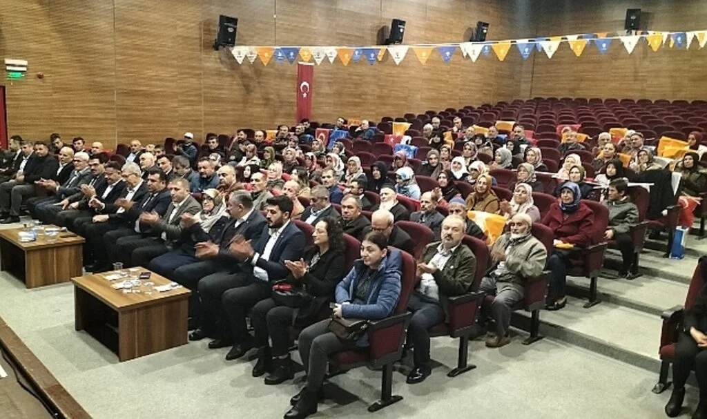AK Parti Vezirköprü İlçe Başkanlığı 93. Genişletilmiş İlçe Danışma Toplantısı yaptı