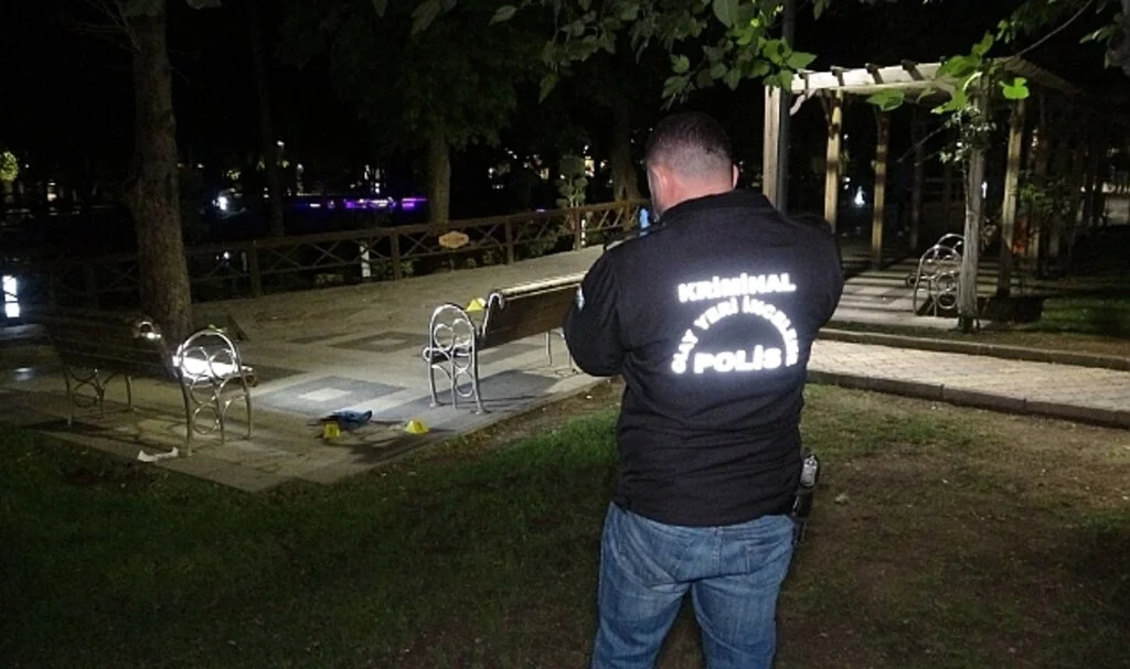  Alacak verecek meselesi yüzünden ortağını bıçakladı