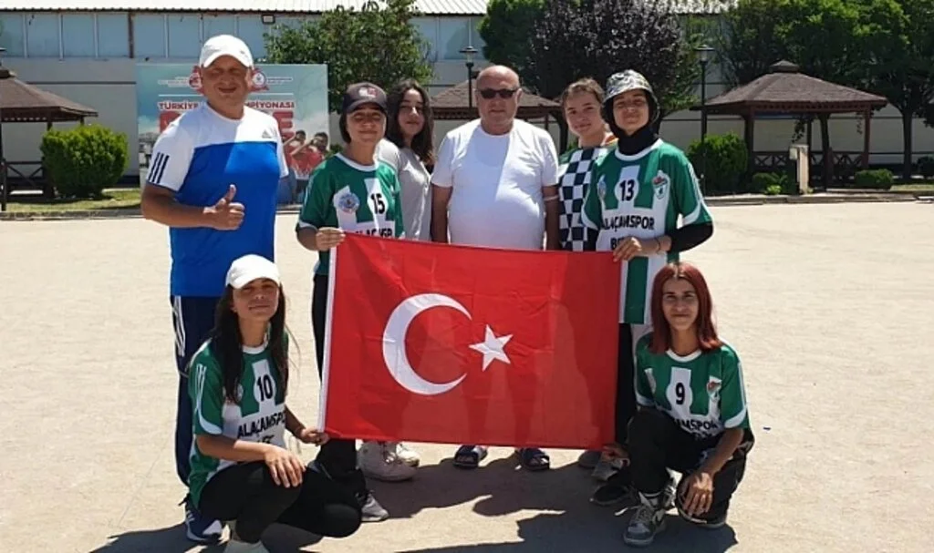 Alaçamspor Bocce takımı milli sporcular İspanya'ya gitti