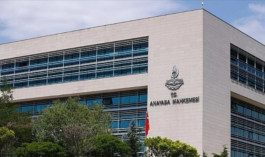 Anayasa Mahkemesi, HDP'ye savunma için 30 günlük ek süre verdi